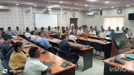 जहानाबाद: समाहरणालय सभाकक्ष में बकरीद पर्व को लेकर जिला प्रशासन द्वारा शांति समिति के साथ समन्वय बैठक आयोजित