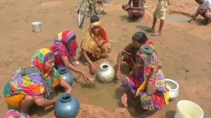 ଦେବଗଡ: ଜୁରାଡଙ୍ଗା ଗ୍ରାମରେ ପାନୀୟ ଜଳ ସମସ୍ୟା ଅଭିଯୋଗ, ବସୁଧା ଯୋଜନାରେ ନିର୍ମାଣ ପ୍ରକଳ୍ପ କାର୍ଯ୍ୟକ୍ଷମ ପାଇଁ ଦାବି କଲେ ଗ୍ରାମବାସୀ #jansamasya