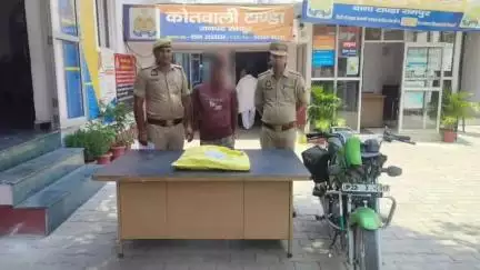 टांडा: गुरुवार को थाना टांडा क्षेत्र में मक्का की फसल एवं ट्यूबवेल के तार चोरी करते हुए एक आरोपी को लोगों ने पकड़ा