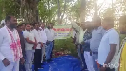 चंदवारा: स्थानीय लोगों ने रोजगार और अधिकारों को लेकर की बड़ी बैठक, जल्द करेंगे बड़ा आंदोलन