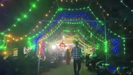 বেলডাঙা ১: লোকনাথ বাবার তিরোধান দিবস উপলক্ষে সাংস্কৃতিক অনুষ্ঠান ও মেলার আয়োজন কৃষ্ণমাটি এলাকায়