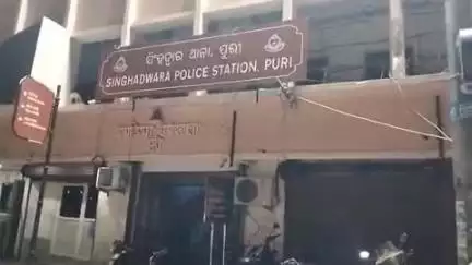 ପୁରୀ ମ୍ୟୁନିସିପାଲଟି: ଶ୍ରୀମନ୍ଦିର ସିଂହଦ୍ୱାର ସମ୍ମୁଖରେ ଜଣେ ଯୁବକଙ୍କୁ ଆକ୍ରମଣ, ସିଂହଦ୍ୱାର ଥାନାରେ ଅଭିଯୋଗ, ମାମଲା ରୁଜୁ