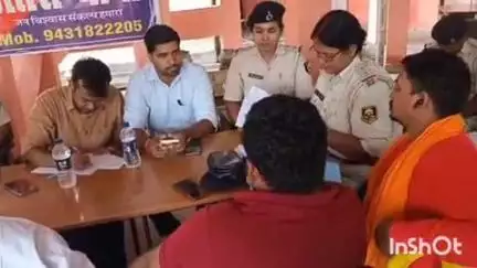 अतरी: बकरीद पर्व को लेकर अतरी थाना परिसर में शांति समिति की हुई बैठक