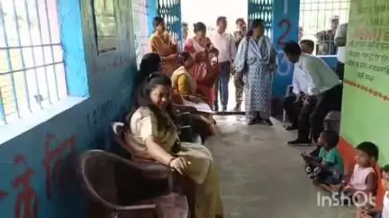 चन्द्रपुरा: झारखंड राज्य बाल अधिकार संरक्षण आयोग के सदस्यों ने पपलो और तेलो पंचायत के आंगनबाड़ी केंद्रों का निरीक्षण किया