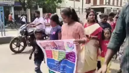 বর্ধমান ১: বিশ্ব পরিবেশ দিবস উপলক্ষ্যে বর্ধমানে প্লাস্টিক দূষণ অবসানের লক্ষ্যে জন সচেতনতামূলক পদযাত্রা