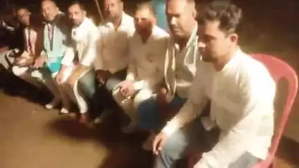 जगदीशपुर: कुसम्हा और सुन्दरा में शादी समारोह में शामिल हुए।

भाई दिनेश पूर्व विधायक जगदीशपुर भोजपुर
