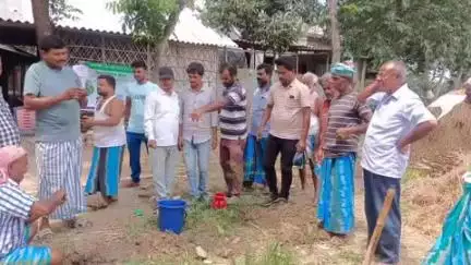 बारसोई: पाकाटोला खेल मैदान में विश्व पर्यावरण दिवस पर जनप्रतिनिधियों द्वारा वृक्षारोपण