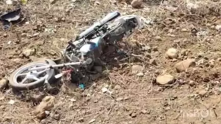 चाचौड़ा: बीनागंज बाईपास पर कार की टक्कर से बाइक चकनाचूर, फलदान में जा रहे दो लोगों की मौके पर मौत