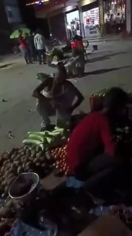 Ranjeet dhobi sabji wale ke samne Anya daroga ne humko mara hai aur ham Pramod Singh pamu Singh ke yahan kam kar rahe th