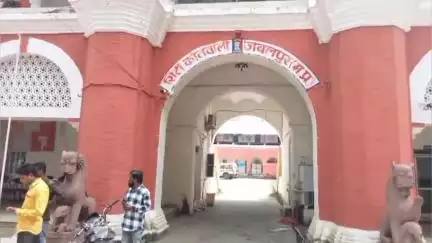 जबलपुर: आँखों में मिर्ची डालकर की मारपीट, अज्ञात आरोपी की तलाश जारी
