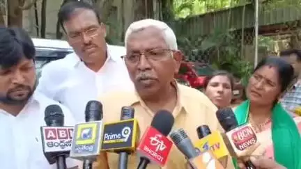 హిమాయత్ నగర్: ప్రజల చేత ఎన్నుకోబడిన నాయకులు రాజ్యాంగ విరుద్ధంగా ప్రవర్తించడం తగదు: ఎమ్మెల్సీ కోదండరాం