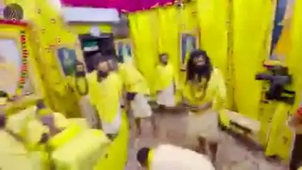 मथुरा वृंदावन: उत्तर प्रदेश के डिप्टी सीएम बृजेश पाठक ने वृंदावन के प्रख्यात संत प्रेमानंद महाराज जी से मुलाकात की