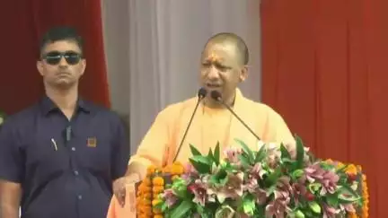 विश्व पर्यावरण दिवस के अवसर पर वृक्षारोपण कार्यक्रम,पुष्प वाटिका, निकट चौधरी चरण सिंह पार्क, अयोध्या