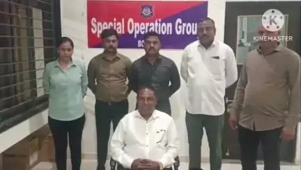 બોટાદ SOG પોલીસે બે શખ્સોને અલગ અલગ જગ્યાએથી બે બનાવટી દેશી પિસ્ટલ સાથે ઝડપી લીધા.