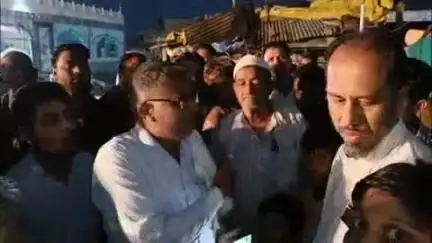 खंडवा नगर: बकरीद त्यौहार को लेकर देर रात स्लॉटरहाउस पहुंची जिला प्रशासन की टीम