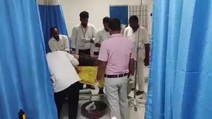 सिवान: सिवान के काजी बाजार में हमलावरों ने दो सगे भाइयों पर तलवार से हमला किया, दोनों लहूलुहान, शव अस्पताल में