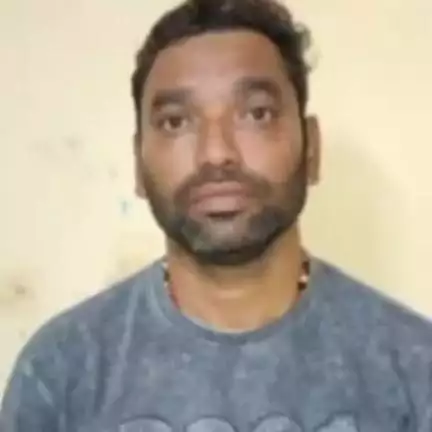 ಕಲಬುರಗಿ: ಫಿರೋಜಾಬಾದ್ ಬಳಿ ಮಾರಕಾಸ್ತ್ರಗಳಿಂದ ಕೊಚ್ಚಿ ಕೊಲೆ ಆರೋಪಿ ಭೀಕರ ಹತ್ಯೆ