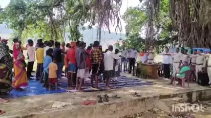 मैनपाट: मैनपाट में विश्व पर्यावरण दिवस मनाया गया , जगहों जगहों पर पेड़ पौधे लगाकर उसकी रक्षा की भी संकल्प ली गई