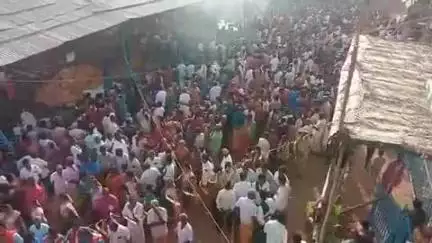 மொடக்குறிச்சி: விளக்கேத்தி பகுதியில் மாயவர் கோவில் கும்பாபிஷேக விழா விமர்சையாக நடைபெற்றது பல்லாயிரக்கணக்கான பக்தர்கள் கலந்து கொள்ளவும்