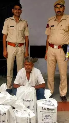 वैर: हलैना थाना पुलिस ने कार्रवाई करते हुए अवैध शराब बेचते एक व्यक्ति को किया गिरफ्तार, आबकारी अधिनियम में मामला दर्ज