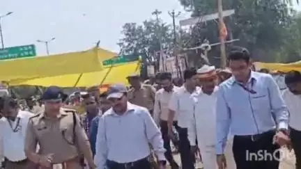 उन्नाव: सदरकोतवाली क्षेत्र के गांधीनगर तिराहे के पास बड़ी ईदगाह पहुंचे डीएम और एसपी, बकरीद के त्यौहार का किया निरीक्षण