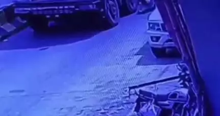 इछावर: रेहटी में भीषण सड़क हादसे का CCTV वायरल, डंपर ने स्कूटी सवार को रौंदा, मौके पर मौत