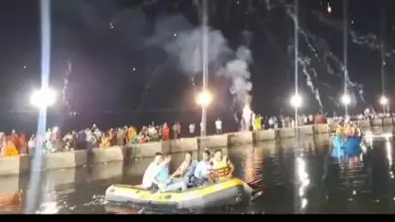 राजगढ़: राजगढ़ में गंगा दशमी पर नेवज मैया को चुनरी अर्पित कर की गई महा आरती