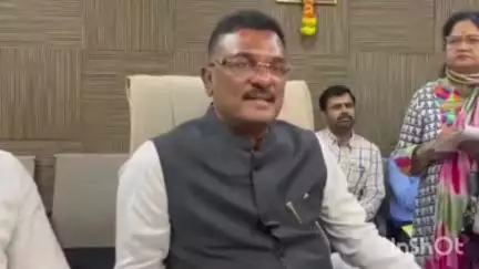 ठाणे: ओवळा-माजिवडा क्षेत्रातील विविध विकासकामे १५ ऑगस्टपर्यंत पूर्ण करावीत:परिवहन मंत्री प्रताप सरनाईक यांचे निर्देश