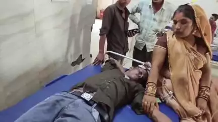 बीना: श्री राम कॉलोनी में भांजी की शादी में गए युवक के साथ मारपीट, घायल युवक सिविल अस्पताल में भर्ती