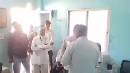 देवास नगर: बरखेड़ा के पास अज्ञात वाहन ने जीजा-साले को मारी टक्कर, जीजा की मौत