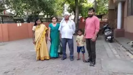 मथुरा: जनकपुरी क्षेत्र में दामाद ने पत्नी सहित पूरे परिवार पर किया जानलेवा हमला, पुलिस ने कराया मेडिकल