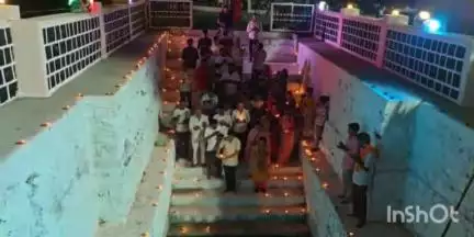 कुक्षी: ग्राम पंचायत निसरपुर स्थित प्राचीन बावड़ी पर गंगा दशहरा पर किया गया दीपदान