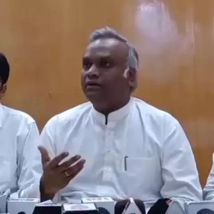 ಕಲಬುರಗಿ: ಆರ್‌ಸಿಬಿ ಸಂಭ್ರಮಾಚರಣೆ ಕಾಲ್ತುಳಿತ ಪ್ರಕರಣದಲ್ಲಿ ಸರ್ಕಾರದ್ದೆ ಲೋಪ: ನಗರದಲ್ಲಿ ಸಚಿವ ಪ್ರಿಯಾಂಕ್ ಖರ್ಗೆ