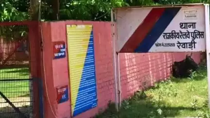 रेवाड़ी: रेवाड़ी में ट्रेन से CISF SI का पर्स, दूसरे यात्री की जेब और दंपती का बैग चोरी