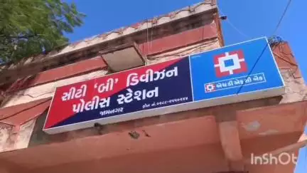 જામનગર શહેર: પટેલ કોલોની વિસ્તારમાં રહેતા યુવકને ફોન ઉપર અપશબ્દ બોલી ધમકી આપનાર રાજકોટના શખ્સ સામે ગુનો નોંધાયો