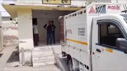 बुलंदशहर: सिकंदराबाद क्षेत्र के गांव प्राण गढ़ में अज्ञात कारण से विवाहिता ने लगाई फांसी, शव पोस्टमार्टम के लिए भेजा गया