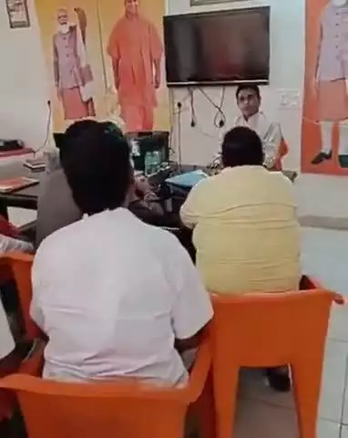 बुलंदशहर: गंगानगर स्थित आवास पर सदर विधायक ने की जनसुनवाई, अधिकारियों को समस्याओं के निस्तारण के लिए निर्देशित किया