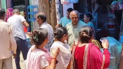 नाहन: निर्जला एकादशी पर बड़ा चौक में स्थानीय लोगों द्वारा मीठे शरबत की छबील लगाई गई, सैकड़ों लोगों ने ग्रहण किया शरबत