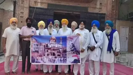 ਅੰਮ੍ਰਿਤਸਰ 2: ਜੂਨ 1984 ਵਿੱਚ ਧਰਮ ਖਾਤਰ ਨੌਕਰੀਆਂ ਛੱਡਣ ਵਾਲੇ ਫੌਜੀ ਅਕਾਲ ਤਖਤ ਸਾਹਿਬ ਤੇ ਹੋਏ ਨਤਮਸਤਕ,ਐਸਜੀਪੀਸੀ ਅੱਗੇ ਰੱਖੀ ਆ ਆਪਣੀਆਂ ਮੰਗਾਂ