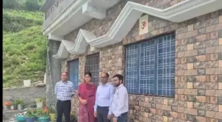 पौड़ी: बीस सूत्री टास्कफोर्स द्वारा स्वयं सहायता समूहों और प्रधानमंत्री आवासों का किया गया स्थलीय निरीक्षण