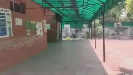 अम्बाला: मोटर मार्केट के पास जीटी रोड पर एक्टिवा सवार चलते-चलते गिरा, नागरिक अस्पताल में भर्ती