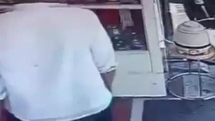 हरिद्वार: रानीपुर मोड़ स्थित दुकान से चोर ने पीतल के सामान पर किया हाथ साफ, सीसीटीवी में कैद हुई चोरी की वारदात