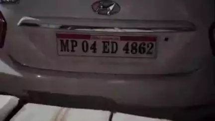 रायसेन: रायसेन में अवैध शराब की 25 पेटी जब्त, एक आरोपी गिरफ्तार, दूसरा फरार, आबकारी विभाग पर लापरवाही का आरोप