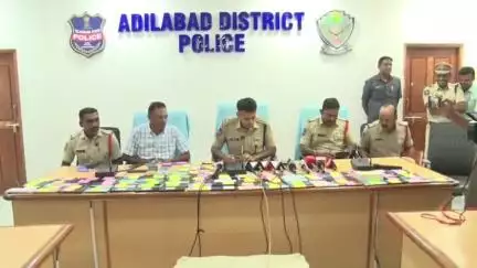 అదిలాబాద్ అర్బన్: సెల్ ఫోన్ పోగొట్టుకున్న వారు ఆందోళన చెందవద్దని, పోలీస్ స్టేషన్లో సిఈఐఆర్ పోర్టల్ ద్వారా ఫిర్యాదు : జిల్లా ఎస్పీ