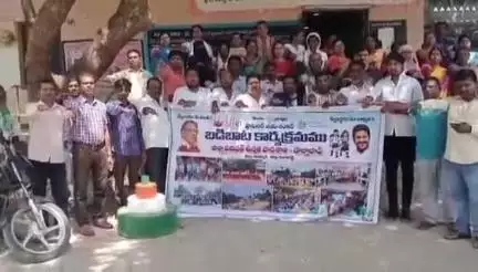 హత్నూర: దౌల్తాబాద్, మాదారం గ్రామాల్లో విద్యాశాఖ ఆధ్వర్యంలో బడిబాట