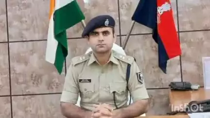 नवादा: एसपी अभिनव धीमान के निर्देश पर जिले भर से 32 फरार आरोपियों को किया गया गिरफ्तार