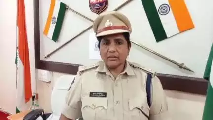 నిర్మల్: జిల్లాలో బక్రీదు పండుగకు పోలీసుల ఆధ్వర్యంలో భారీ బందోబస్తు ఏర్పాటు చేసినట్లు తెలిపిన ఎస్పీ జానకి షర్మిల