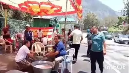 रामपुर: निर्जला एकादशी के शुभ अवसर पर एसजेवीएन गेट पर लगाई गई छबील, ठंडा पानी और तरबूज किया गया सर्वे