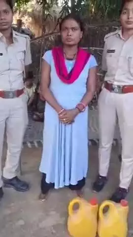 बेतिया: बेतिया में नशे के खिलाफ कार्रवाई: शराब कारोबार में शामिल दो महिलाएं गिरफ्तार, भेजी गईं जेल