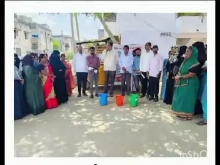 తాండూరు: పరిసరాలు పరిశుభ్రంగా ఉంచుకోవాలి. మున్సిపల్ కమిషనర్ విక్రమ్ సింహరెడ్డి